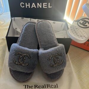 Cozy Faux Fur Slide BLACK/silver🔥House Slipper size 7NEW 38/39🔥🔥🫵🏻foe you❤️